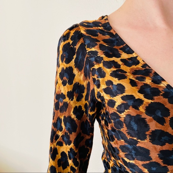 New Zara leopard print ruched mini dress - Picture 5 of 9